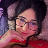 Curvy_sweet webcam model