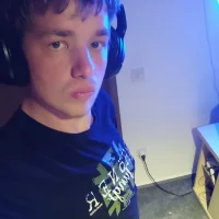 teddy1998lp@xh's Profile Pic