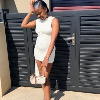 KinkyPetite18