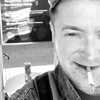 nackedTECHNO's profilbilde