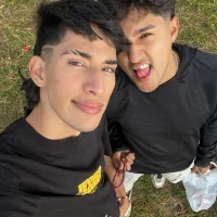 Rickys_z's Profile Pic