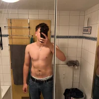 youngmen21's Profile Pic