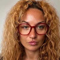 Снимка на аватара на Reddgiirl