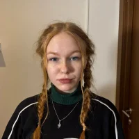 EsmaBurby's Profile Pic