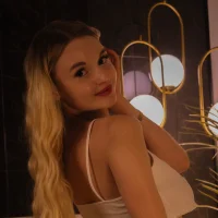Mila__Lux Gambar Avatar