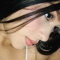 תמונת פרופיל של violet_myers18_