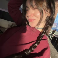 Beccaxtime model avatar