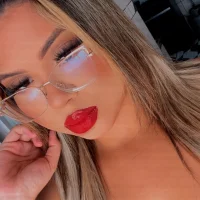 lary72's Avatar Pic