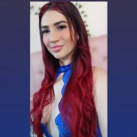 Nicole_x Φωτ, Προφίλ