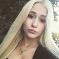 MaxineHelm's Profile Pic