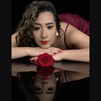EmmaLenox's Avatar Pic