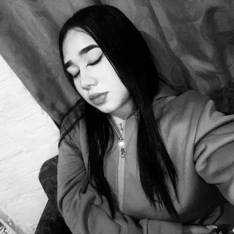 zoe_backer live cam profile