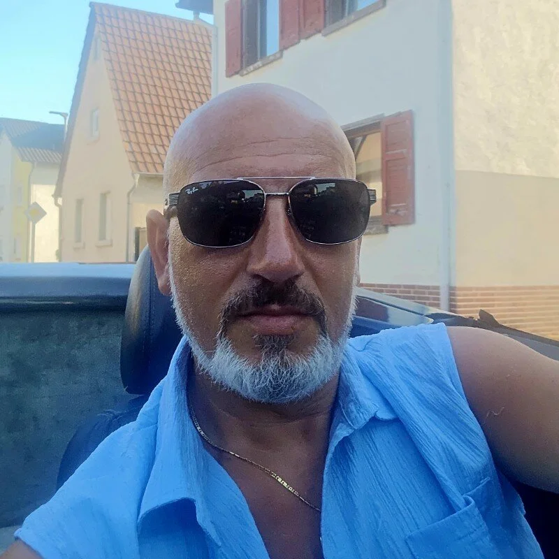 Turi1975x profile photo