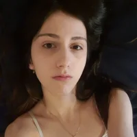 lynettelaunay's Avatar Pic