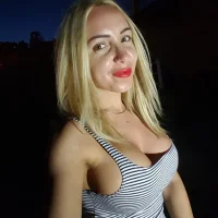 ella_sweet4u's Profile Pic