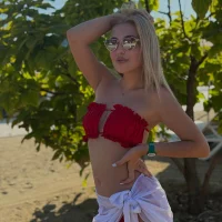 MiaGoldd_ Poză avatar