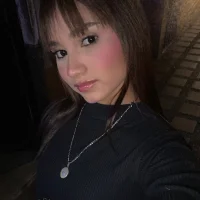 Manuela_Gomez18's Profile Pic