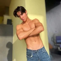 ChristianLevine_ 아바타 사진