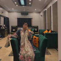 strip_avika