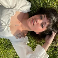 RomanticVintage's Profile Pic
