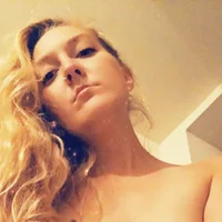 lulufoxfot's Profile Pic