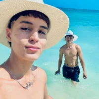 תמונת פרופיל של stiven_twinkboy