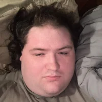 gay4leon's Profile Pic