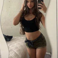 LeylaAslanhan webcam