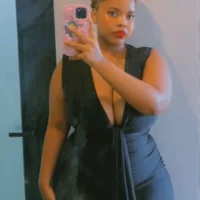 buxombaddie