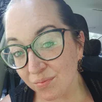 sarasmile333's Avatar Pic