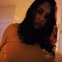 desireefiore@xh's Profile Pic