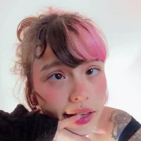Gatalinaa111's Offline Chat Room