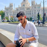 AndrewBlackeeのプロフィール写真