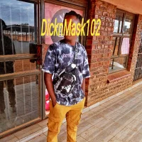 DicknMask102 এর প্রোফাইল ছবি