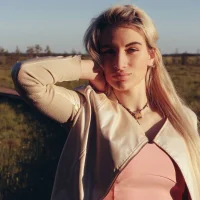 Megan_Rousis profilbillede