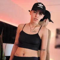 Raven_Cox Gambar Avatar