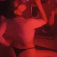 efelear1's Profile Pic