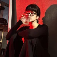 JaneNoirr এর প্রোফাইল ছবি