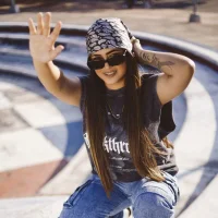 elah_lively_'s Avatar Pic