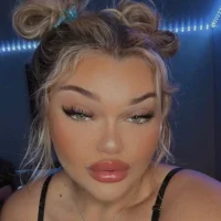 velvetpetals69's Profile Pic