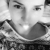 __Ella's Profile Pic