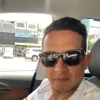 singintslp1's Profile Pic