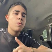 Awatar – adrian_hot04