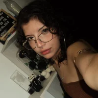 BiiHoney Adlı Modelin Avatarı