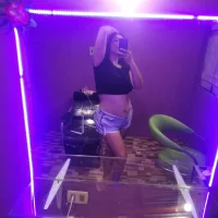 fabisolle Φωτ, Προφίλ