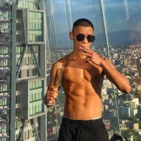 Alexxx__33's Profile Pic