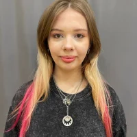 EdithBelow's Profile Pic