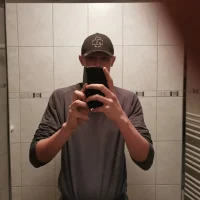 ToyBoy18cmn Profiilikuva