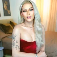 fiftyshadesshera Adlı Modelin Avatarı