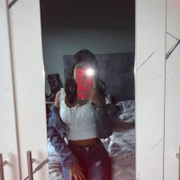 OnlyYours_Leah Poză de profil